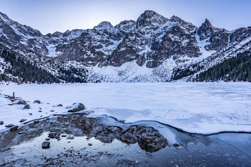 Morskie Oko to lekki szlak trekkingowy dla początkujących