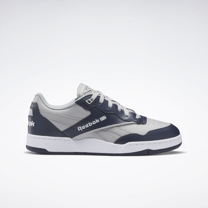 Sneakersy